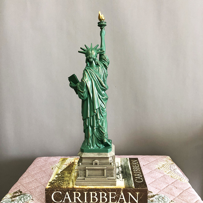 Statue of Liberty Model Desk A - Travel Accessories New York avaliação e preço